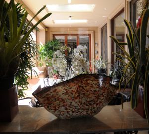 Giant Ostrea Bowl Luxury Art Glass by Artist Robert Kaindl